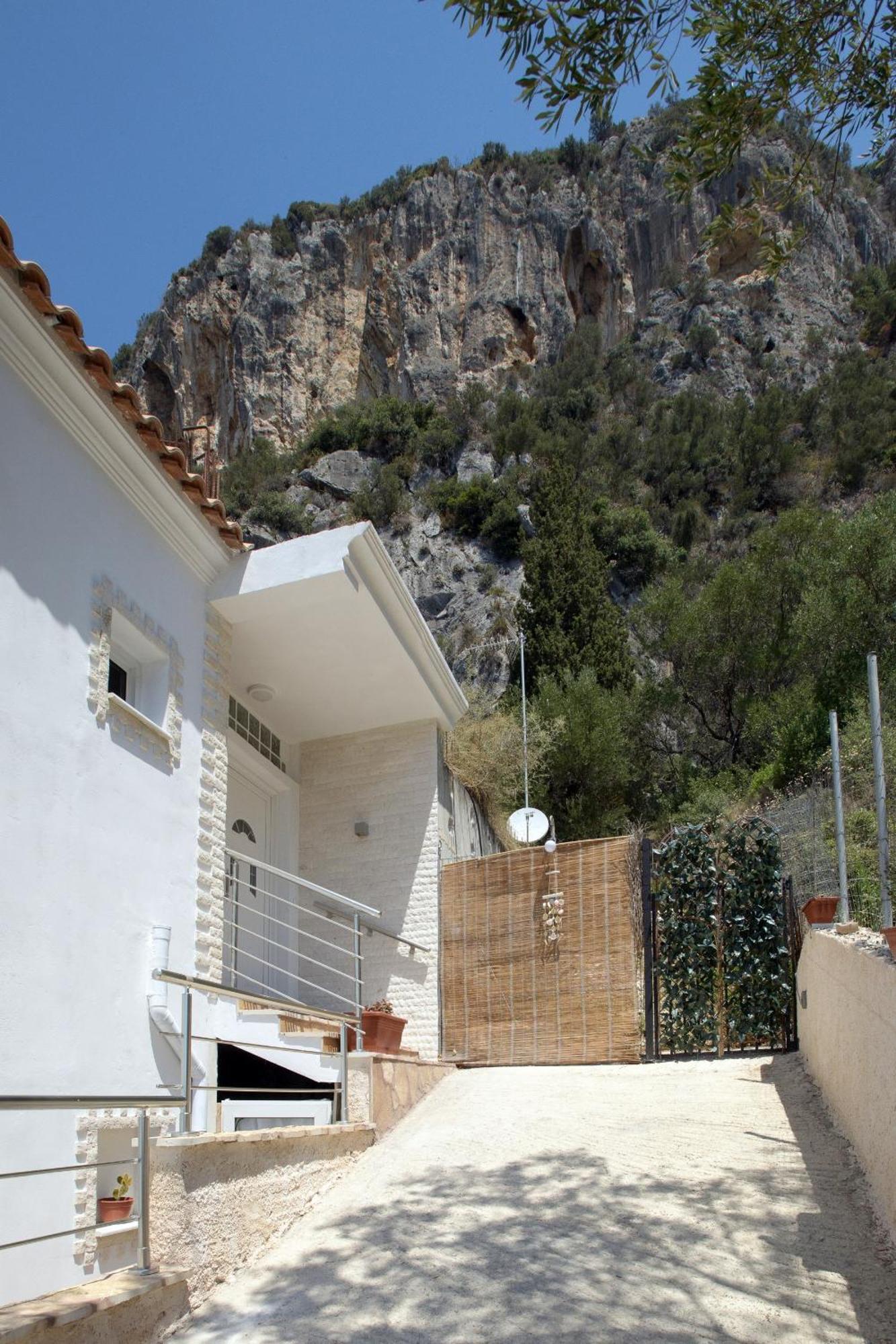 V&d Paleokastritsa Apartment *